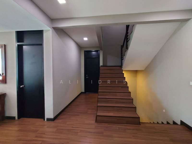 Rumah Teres 2.5 Tingkat untuk Dijual di Bukit Jelutong (Shah Alam) - Ali Idris - Interior - PropertyGuru.com.my