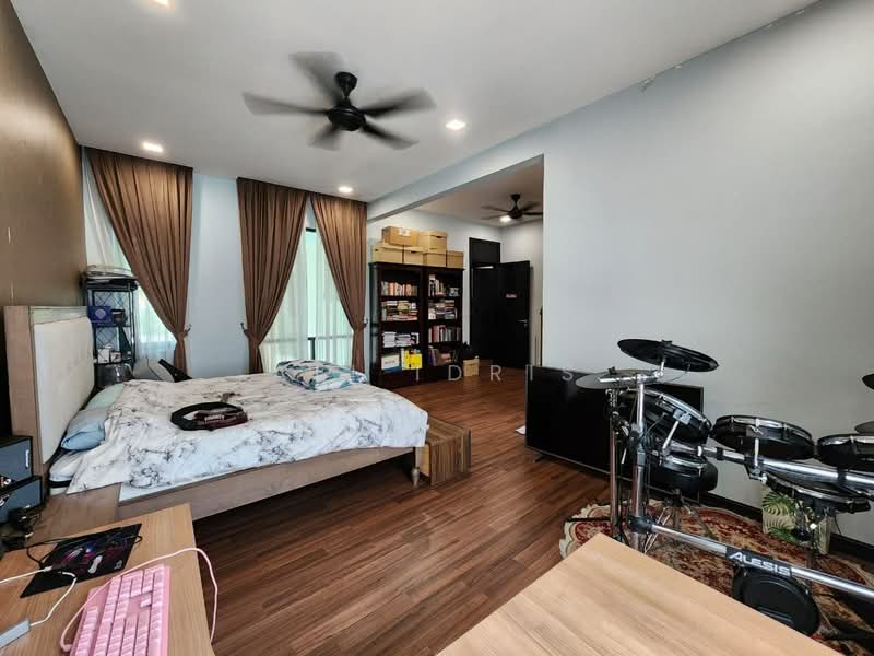 Rumah Teres 2.5 Tingkat untuk Dijual di Bukit Jelutong (Shah Alam) - Ali Idris - Bedroom - PropertyGuru.com.my