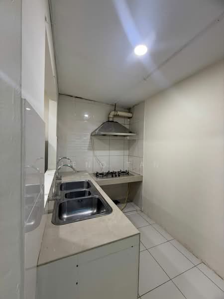 2-storey Terraced House for Rent in Kuching (Sarawak) - Jeno Tan - Kitchen - PropertyGuru.com.my