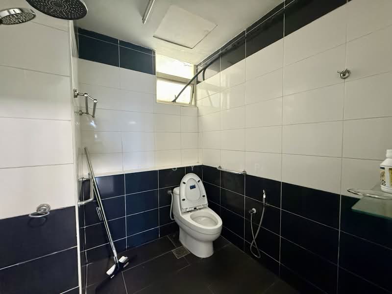 Kondominium untuk Dijual di The Wadihana - Jessy Yip - Bathroom - PropertyGuru.com.my