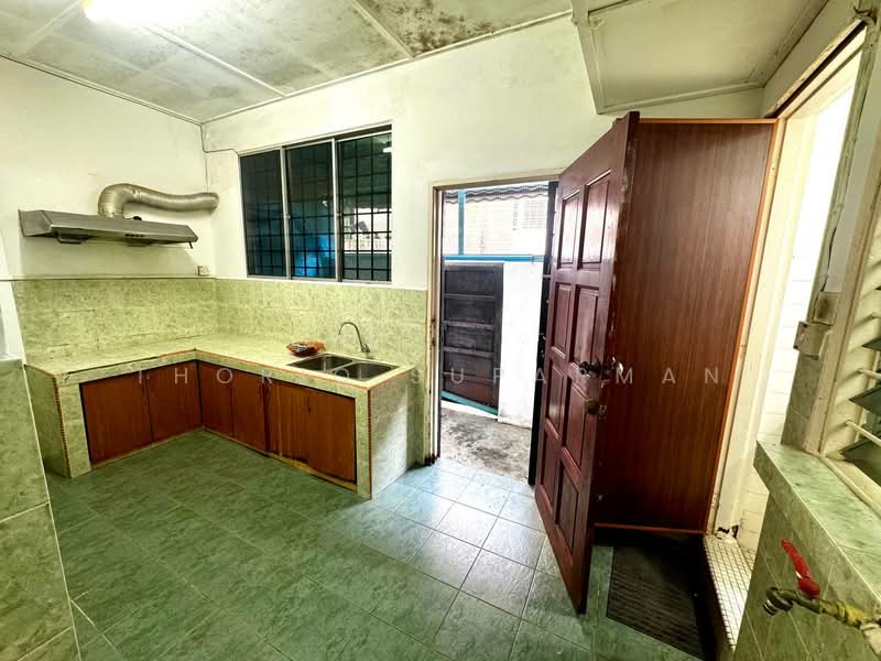 Rumah Teres 2 Tingkat untuk Dijual di Ampang (Selangor) - Thoriq Suparman - Kitchen - PropertyGuru.com.my
