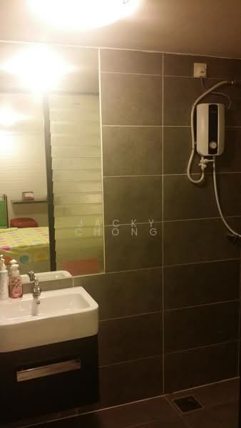 Servis Apartment untuk Dijual di Empire Damansara - JACKY CHONG - Bathroom - PropertyGuru.com.my