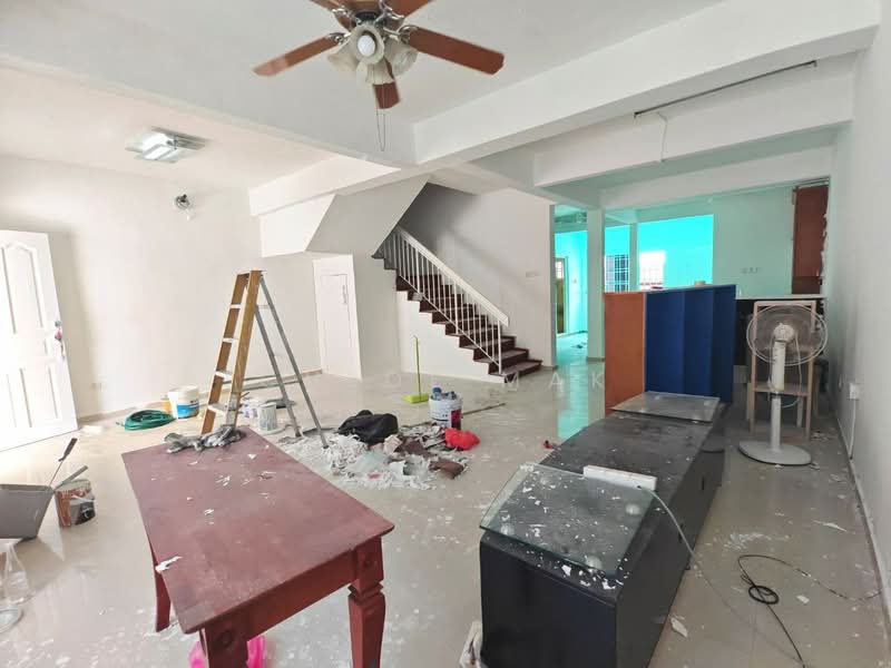 Terraced House for Rent in Austin (Johor Bahru) - Chloe Mak - Living Room - PropertyGuru.com.my