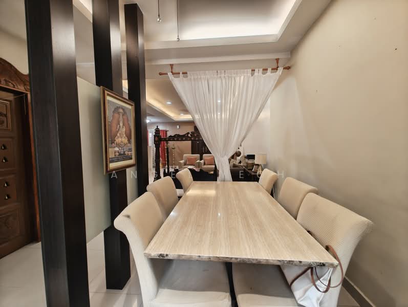 3-storey Terraced House for Sale in Balakong (Selangor) - Angel Yeoh - Dining Room - PropertyGuru.com.my
