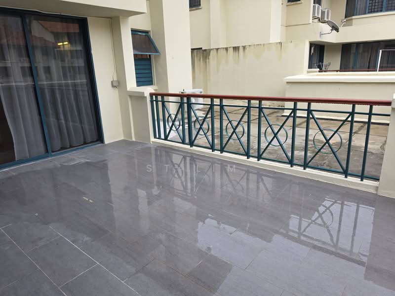 Kondominium untuk Disewa di Bellisa Court - ST Lim - Balcony - PropertyGuru.com.my