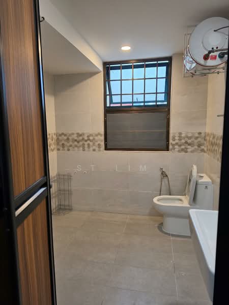 Kondominium untuk Disewa di Bellisa Court - ST Lim - Master Bathroom - PropertyGuru.com.my