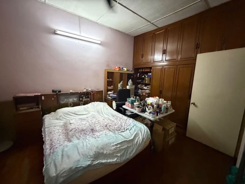 2-storey Terraced House for Sale in Taman Overseas Union (Taman Oug) (Jalan Klang Lama (Old Klang Road)) - Denver Sin - Bedroom - PropertyGuru.com.my