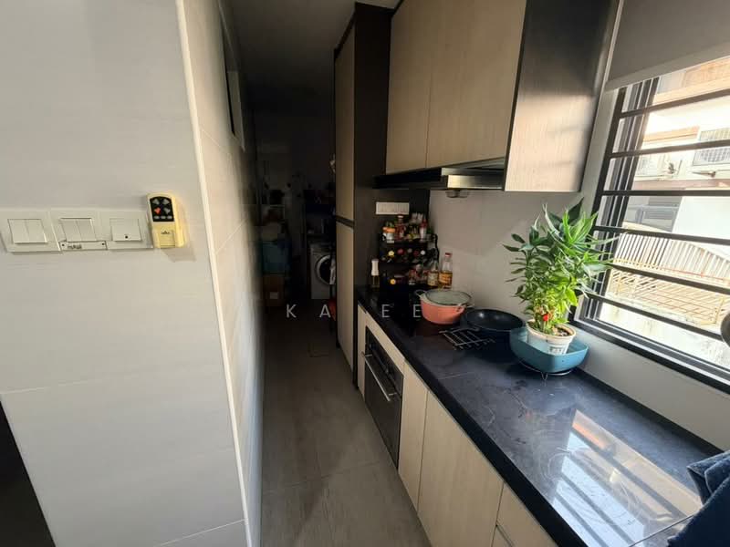 Rumah Teres 2-Tingkat untuk Dijual di Bandar Seri Coalfields (Sungai Buloh) - Ka Ee - Kitchen - PropertyGuru.com.my