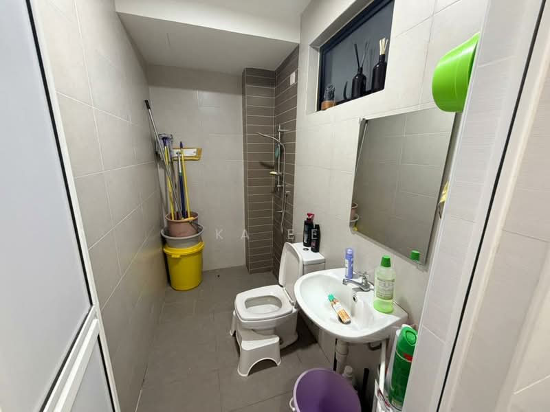 Rumah Teres 2-Tingkat untuk Dijual di Bandar Seri Coalfields (Sungai Buloh) - Ka Ee - Bathroom - PropertyGuru.com.my