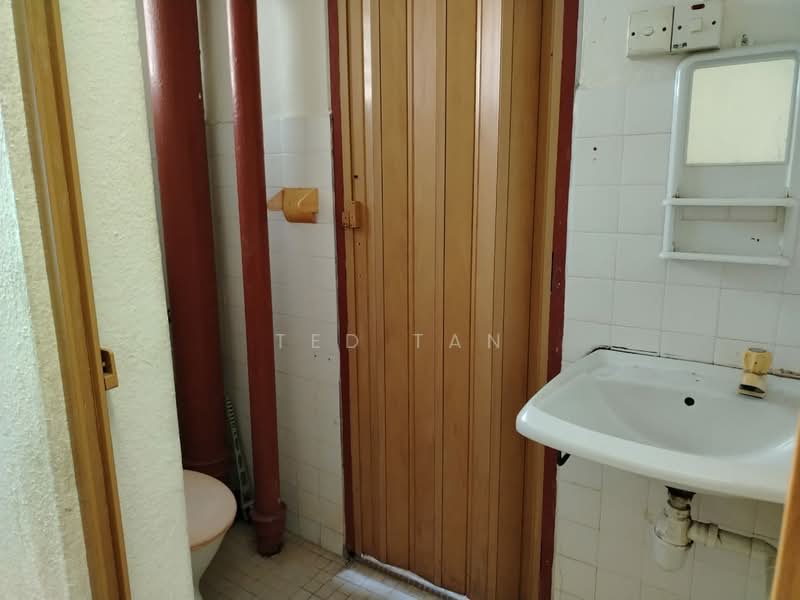 Pangsapuri untuk Dijual di Desa Delima - Ted Tan - Bathroom - PropertyGuru.com.my