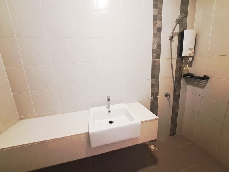 Kondominium untuk Disewa di Imperial Residences - Jerry Tan - Bathroom - PropertyGuru.com.my