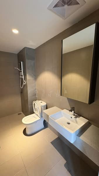 Soho for Sale in Damansara Perdana (Selangor) - Joshua Ling - Bathroom - PropertyGuru.com.my