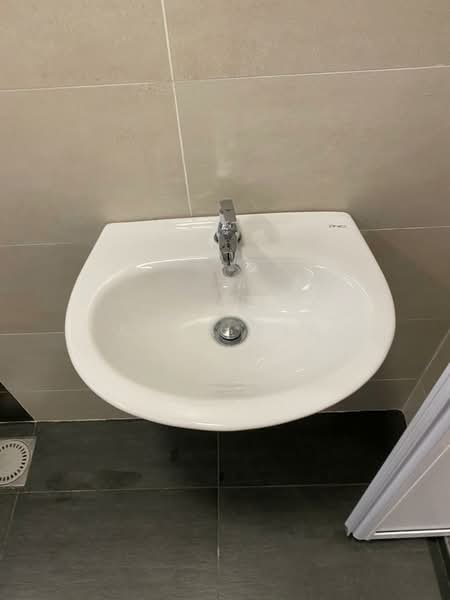 Service Residence for Sale at Pinnacle Sri Petaling - Anna Teo - Bathroom - PropertyGuru.com.my