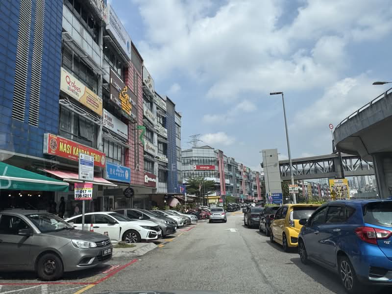 Shop for Rent in Taman Petaling Utama (Petaling Jaya) - Karen Lua - Exterior - PropertyGuru.com.my