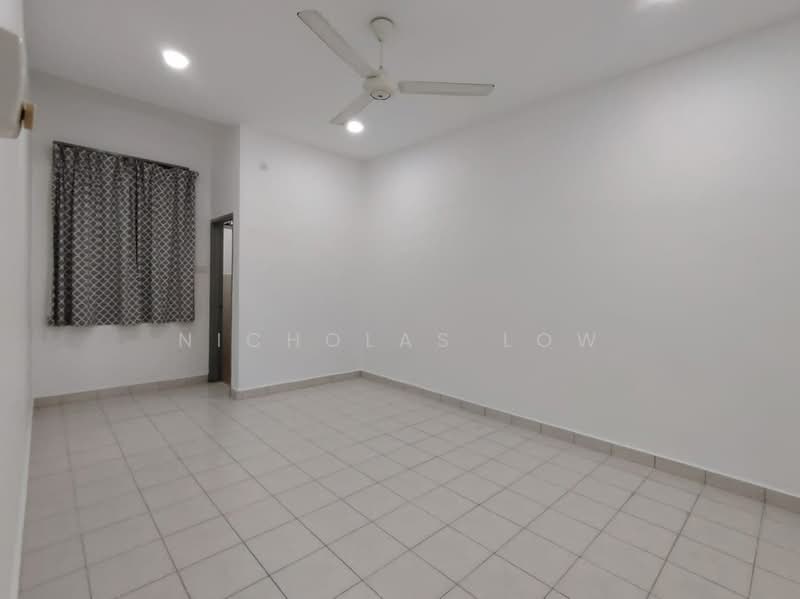 1-storey Terraced House for Rent in Taman Pelangi Indah (Ulu Tiram) - Nicholas Low - Living Room - PropertyGuru.com.my