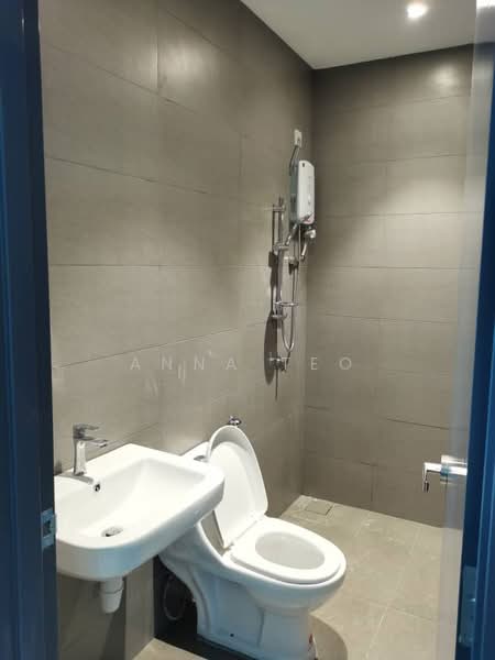 Kondominium untuk Dijual di The Hermington - Anna Teo - Bathroom - PropertyGuru.com.my