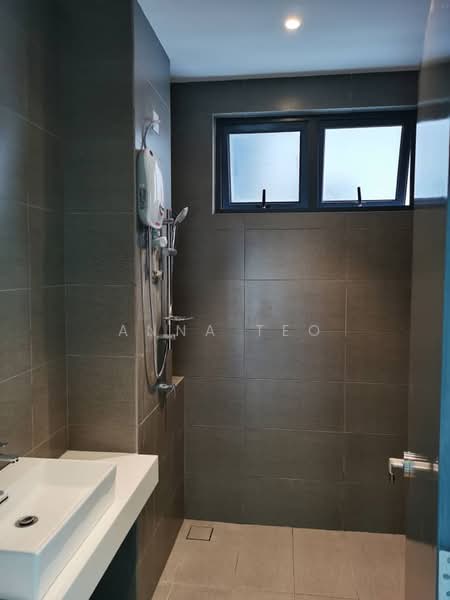 Kondominium untuk Dijual di The Hermington - Anna Teo - Bathroom - PropertyGuru.com.my