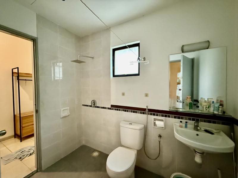 Rumah Bandar untuk Dijual di Bandar Bukit Puchong 2 (Puchong) - Jean Chiew - Bathroom - PropertyGuru.com.my