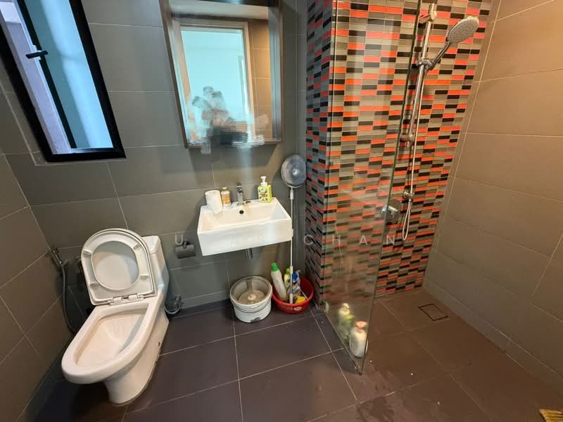 Service Residence for Sale at The Leafz @ Dedaun - Lucas Chan - Bathroom - PropertyGuru.com.my