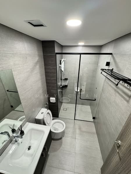 Servis Apartment untuk Disewa di Lakeview Suites @ Edumetro - Jimmy Chang - Bathroom - PropertyGuru.com.my