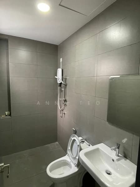 Kondominium untuk Dijual di The Hermington - Anna Teo - Bathroom - PropertyGuru.com.my