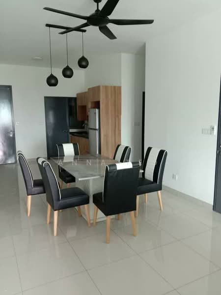 Kondominium untuk Dijual di The Hermington - Anna Teo - Dining Room - PropertyGuru.com.my