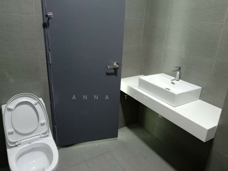 Kondominium untuk Dijual di The Hermington - Anna Teo - Bathroom - PropertyGuru.com.my