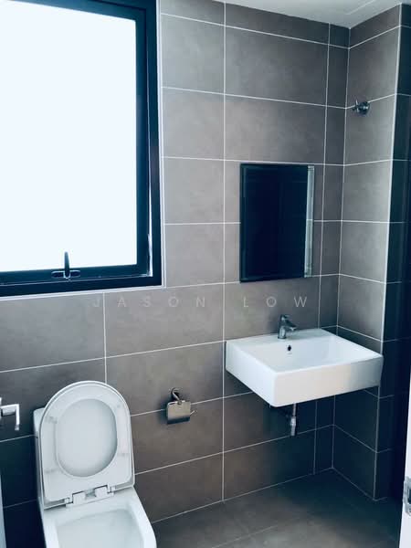 Servis Apartment untuk Disewa di D'sara Sentral - Jason Low - Bathroom - PropertyGuru.com.my