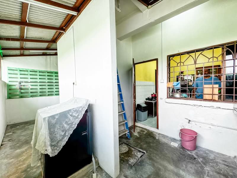 Rumah Teres 2 Tingkat untuk Dijual di Ampang Jaya (Ampang) - Ali Idris - Kitchen - PropertyGuru.com.my