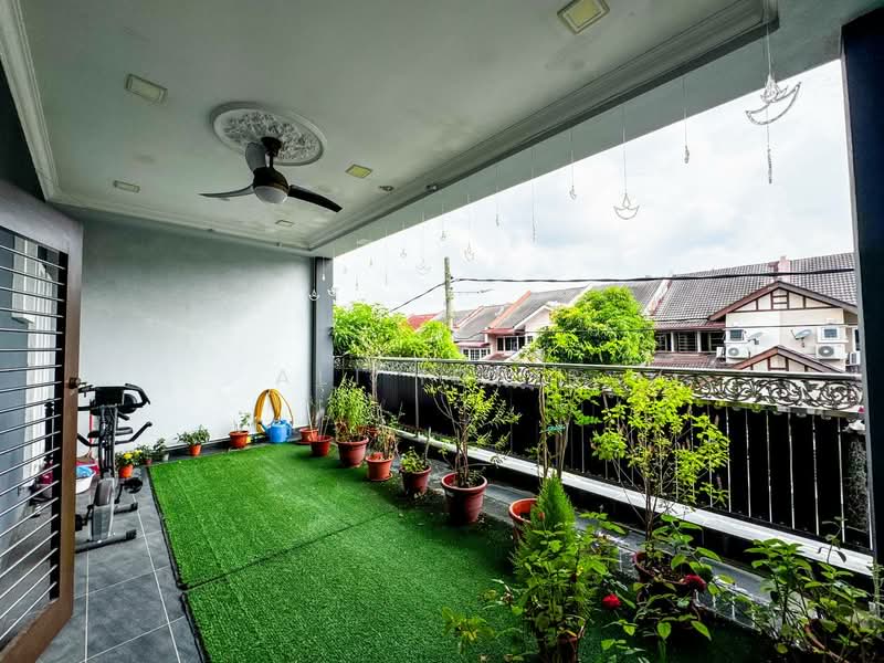 Rumah Teres 2 Tingkat untuk Dijual di Ampang Jaya (Ampang) - Ali Idris - Balcony - PropertyGuru.com.my