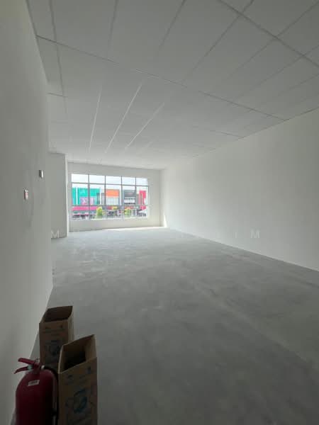 Shop for Rent in Alam Suria (Puncak Alam) - Mu'izz Halim - Interior - PropertyGuru.com.my