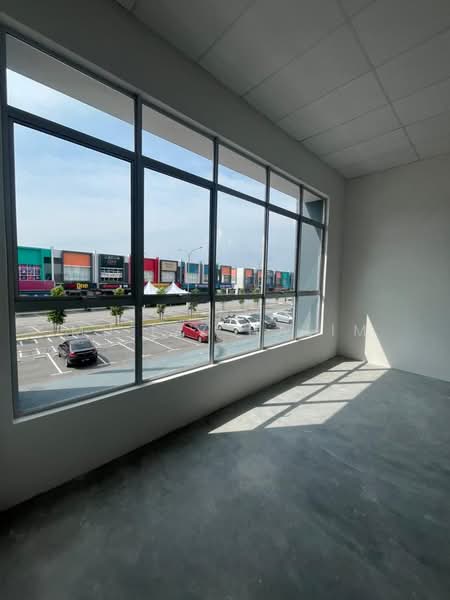 Shop for Rent in Alam Suria (Puncak Alam) - Mu'izz Halim - Interior - PropertyGuru.com.my