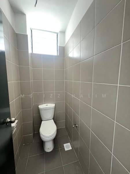 Shop for Rent in Alam Suria (Puncak Alam) - Mu'izz Halim - Bathroom - PropertyGuru.com.my