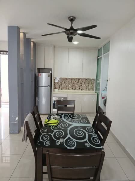 Servis Apartment untuk Disewa di SuriaMas Suites - Nick Tay - Dining Room - PropertyGuru.com.my