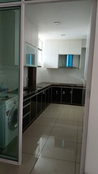 Servis Apartment untuk Disewa di SuriaMas Suites - Nick Tay - Kitchen - PropertyGuru.com.my