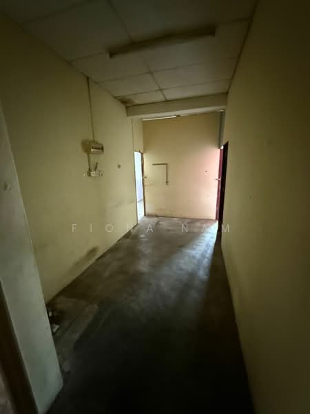 Shop / Office for Rent in Johor Bahru (Johor) - Fiona Nam - Corridor - PropertyGuru.com.my