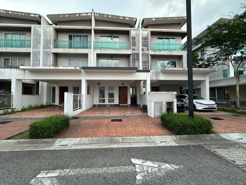 3-storey Terraced House for Rent in Taman Subang Mas (Subang Jaya) - Deeya Yusof - PropertyGuru.com.my