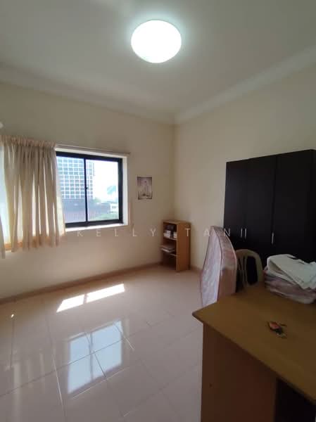 Pangsapuri untuk Dijual di Sri Bukit Jambul - Kelly Tan - Bedroom - PropertyGuru.com.my