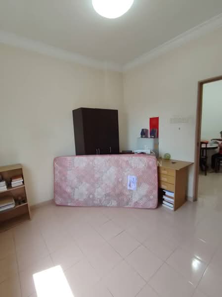 Pangsapuri untuk Dijual di Sri Bukit Jambul - Kelly Tan - Bedroom - PropertyGuru.com.my