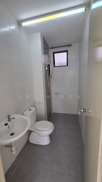Servis Apartment untuk Dijual di Jentayu Residensi @ Tampoi - Smith Goh - Bathroom - PropertyGuru.com.my