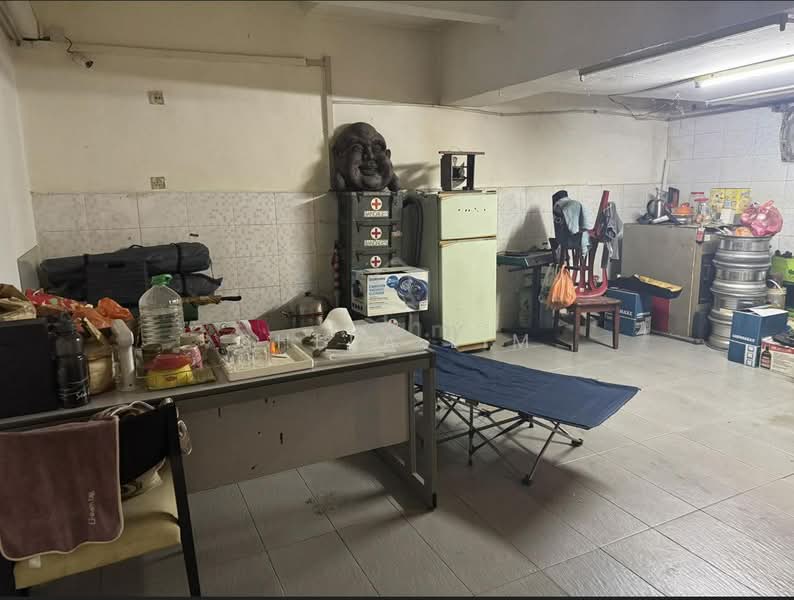 Shop / Office for Sale in Taman Tampoi Indah (Tampoi) - Shela Lim - Interior - PropertyGuru.com.my