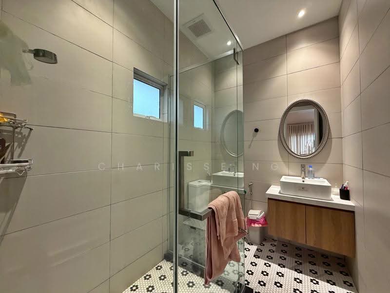 Rumah Banglo untuk Dijual di Setiakasih (Damansara Heights) - Charisse Ng - Bathroom - PropertyGuru.com.my
