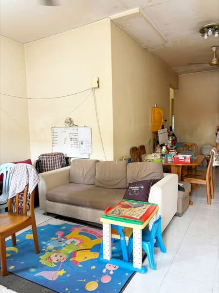Rumah Teres 2 Tingkat untuk Dijual di Bandar Seri Alam (Masai) - Calvin Lee - Living Room - PropertyGuru.com.my