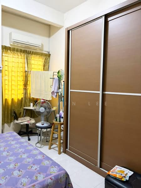Rumah Teres 2 Tingkat untuk Dijual di Bandar Seri Alam (Masai) - Calvin Lee - Bedroom - PropertyGuru.com.my