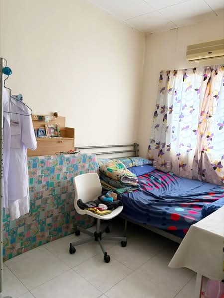 Rumah Teres 2 Tingkat untuk Dijual di Bandar Seri Alam (Masai) - Calvin Lee - Bedroom - PropertyGuru.com.my
