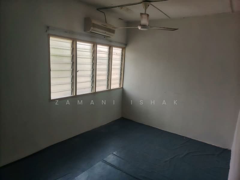 Rumah Teres 2 Tingkat untuk Dijual di Taman Mawar (Ampang) - Zamani Ishak - Interior - PropertyGuru.com.my