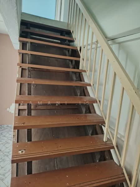 Rumah Teres 2 Tingkat untuk Dijual di Taman Mawar (Ampang) - Zamani Ishak - Interior - PropertyGuru.com.my