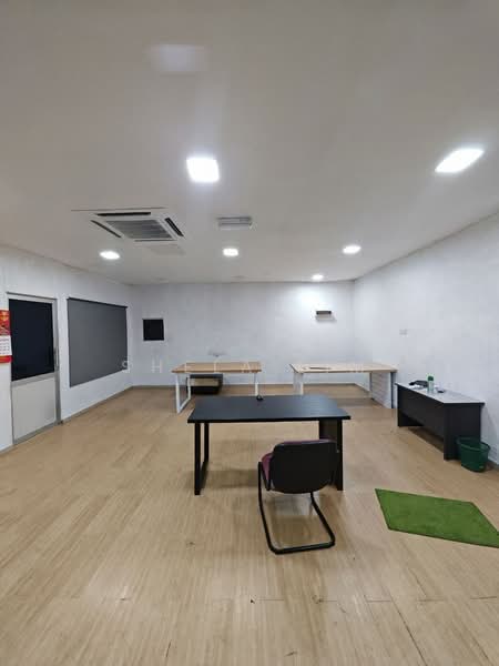 Kilang untuk Disewa di Taman Desa Cemerlang (Ulu Tiram) - Shela Lim - Interior - PropertyGuru.com.my