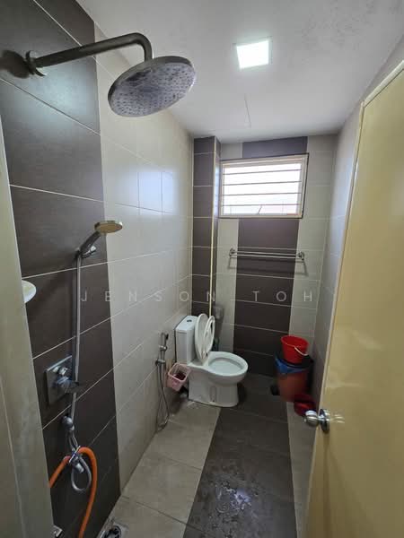 Rumah Teres 2 Tingkat untuk Dijual di Kepong Baru (Kepong) - Jenson Toh - Bathroom - PropertyGuru.com.my