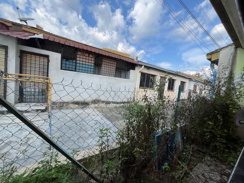 Terraced House for Sale in Semenyih (Selangor) - Hasliza Hassan - Exterior - PropertyGuru.com.my